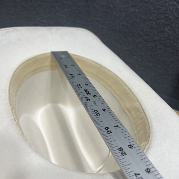 Illuma Metal Concho Western White Hat New - Picture 9 of 10